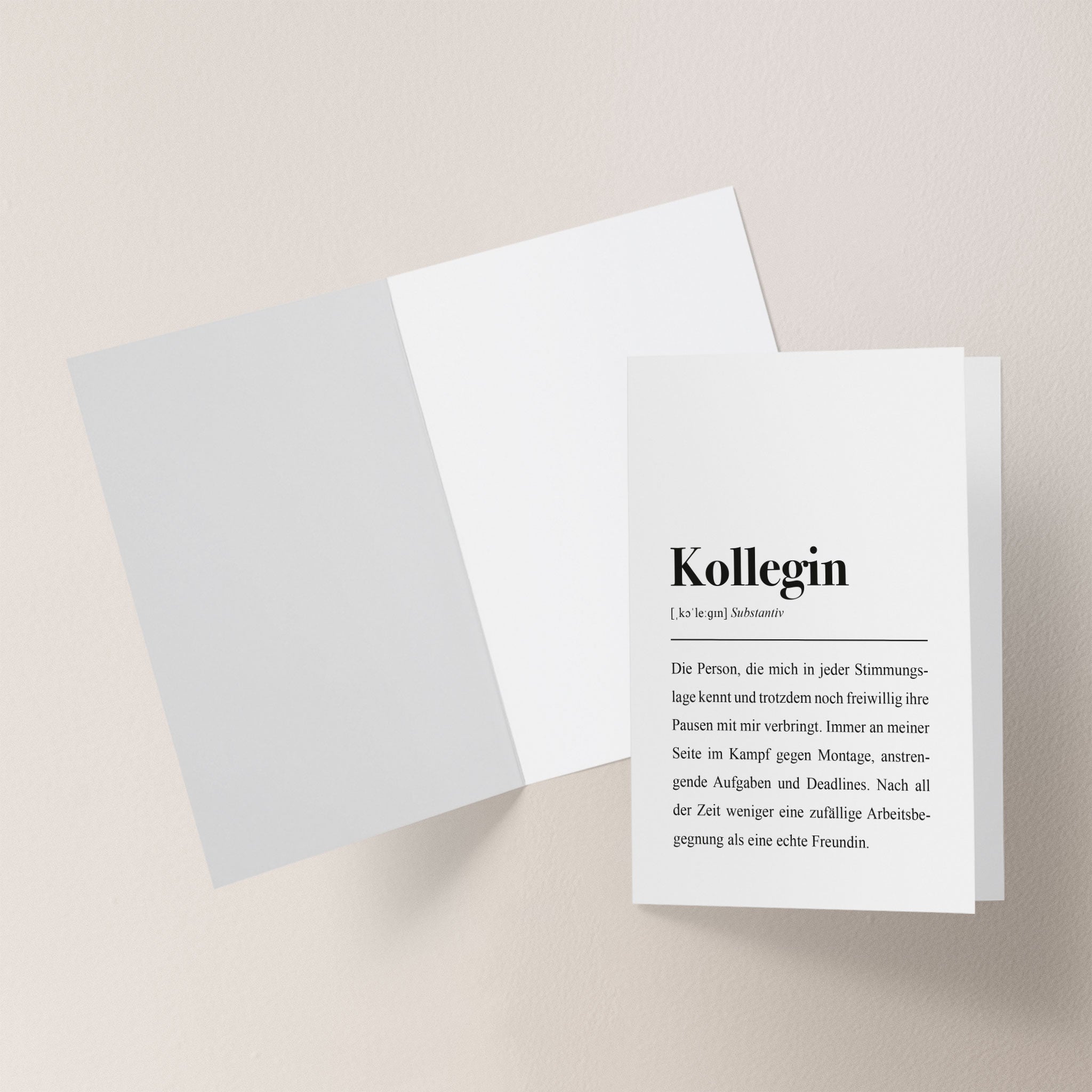 Alles Gute für den Ruhestand: Kollegin geht in Rente - Geschenk von Kollegen