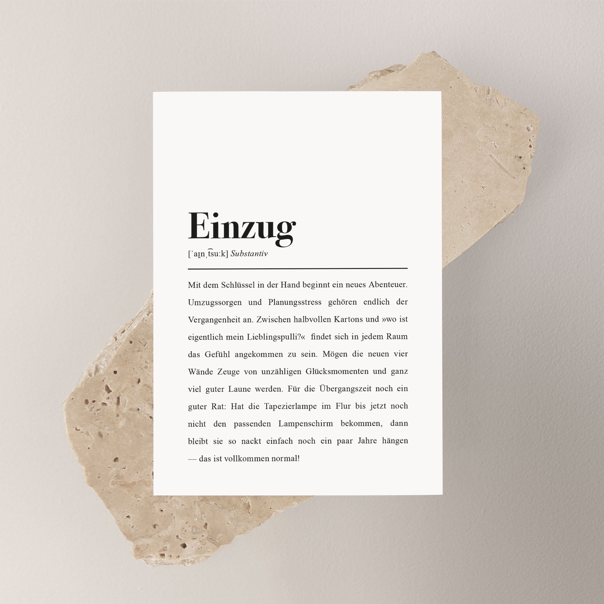 Einzug, Substantiv: Mit dem Schlüssel in der Hand beginnt ein neues Abenteuer. 